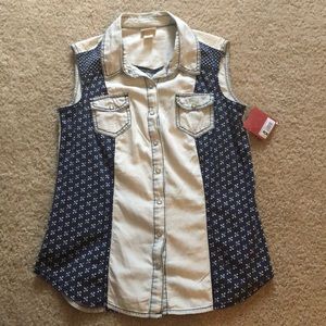NWT sleeveless denim shirt